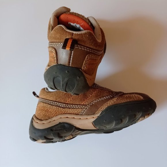 Cherokee - Baby Sneakers - Size 7 - Leather with Manmade Upper - Slip On - EUC - Picture 4 of 8